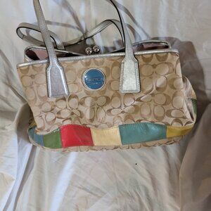 Coach Signature Canvas Carry All Tote F-17444